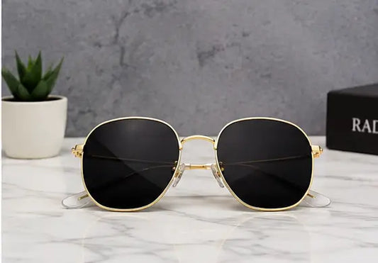 Men's Rectangular Metal Sunglasses – Stylish UV Protection Fashion Sunglasses for Men & Women